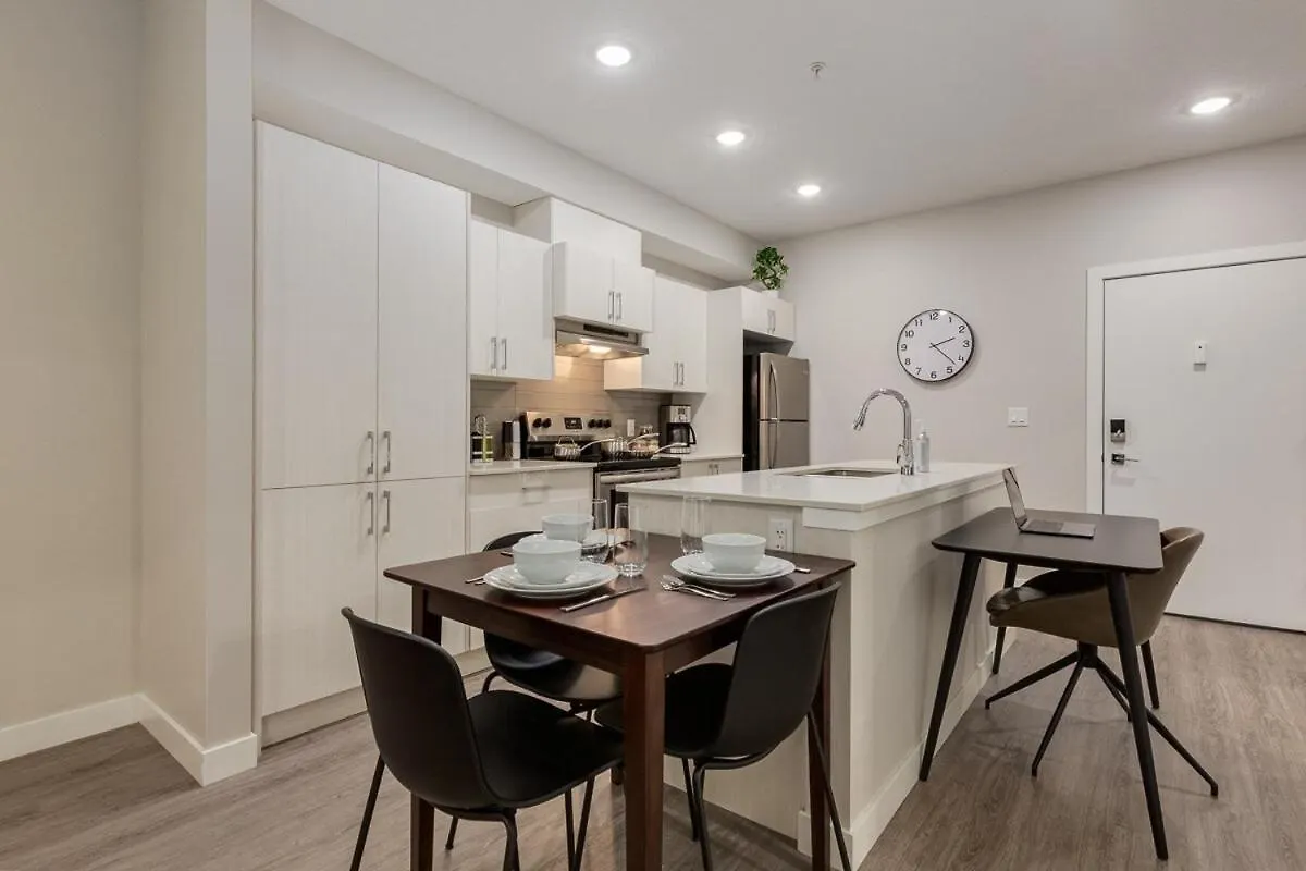 Free Parking, Pet Friendly, Close To Dt YYC 0*,  Canadá